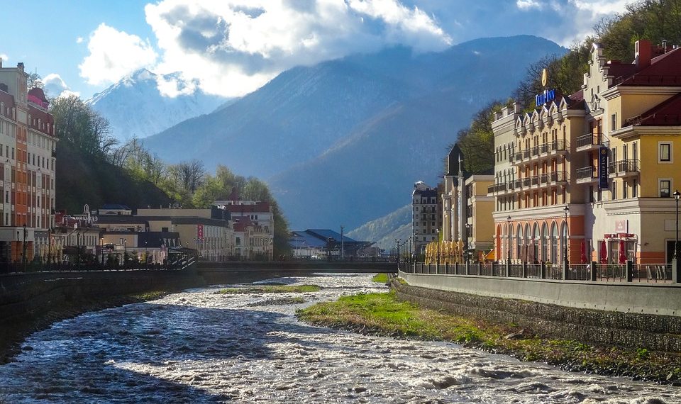 Прокуратура проводит проверку по факту избиения сочинцем своей семьи