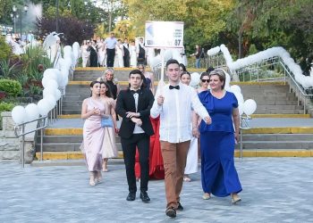 В выпускном вечере в Сочи приняли участие более 2 тысяч выпускников