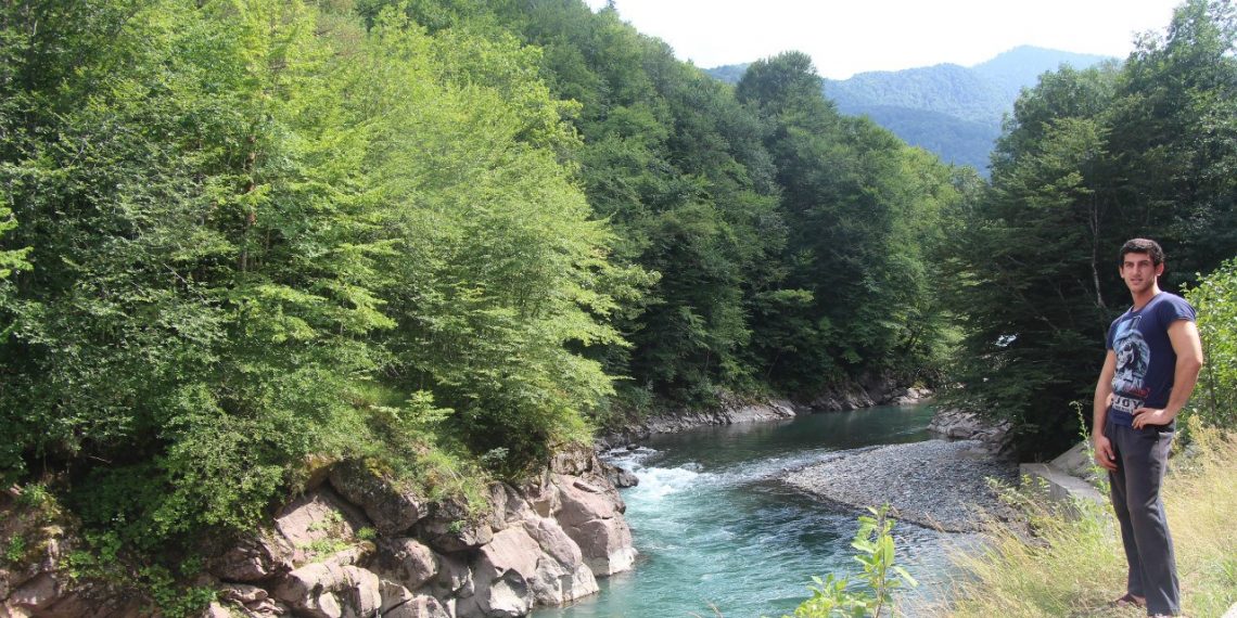 «За живого или мертвого»: родственники краснодарца, прыгнувшего в Адыгее в реку Белую, объявили крупное вознаграждение