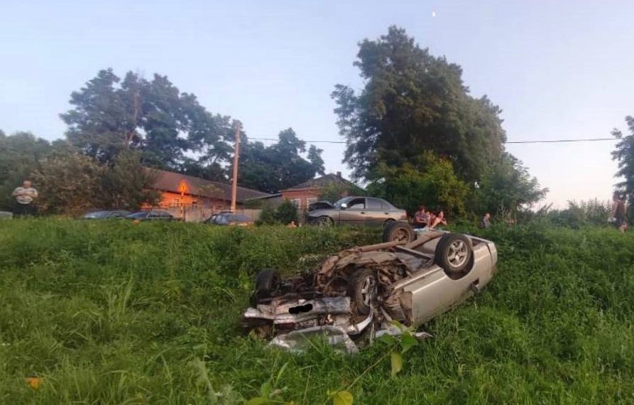 На Кубани водитель без прав устроил ДТП и погиб