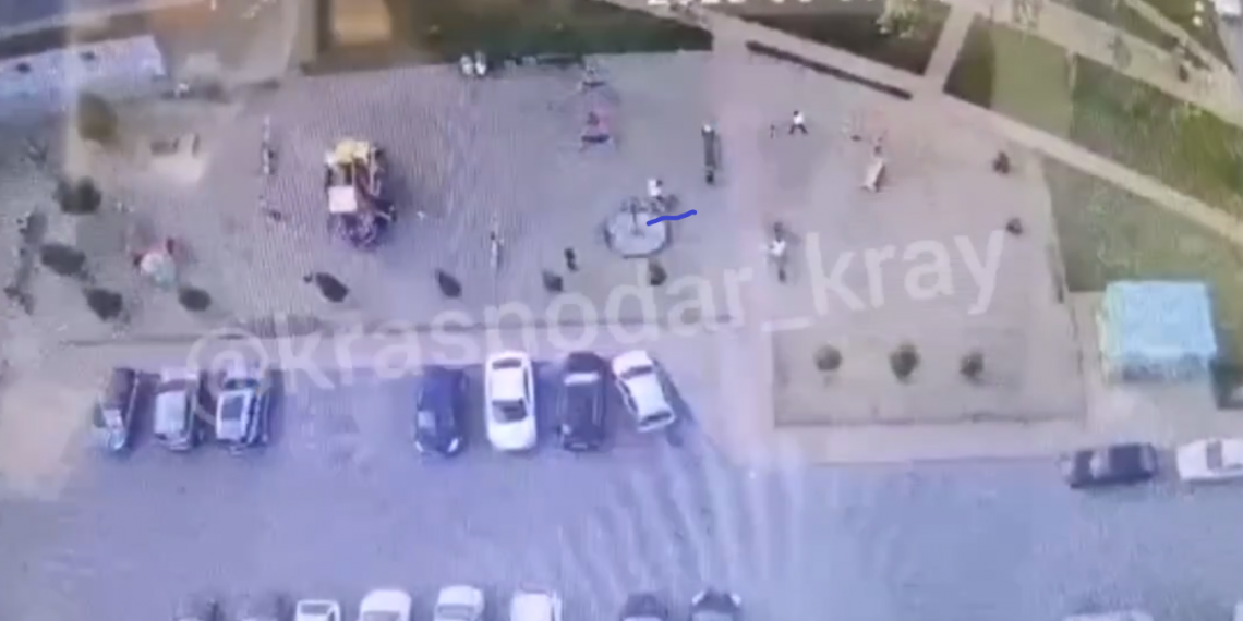 «Вылетели слуховые аппараты»: в Краснодаре мужчина изо всех сил ударил 9-летнего мальчика по голове