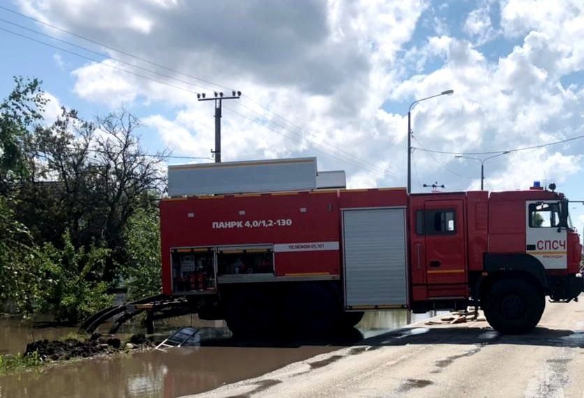 На Кубани остаются подтопленными 108 придомовых территорий