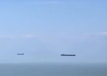 На Кубани в Ейске засняли парящие над морем корабли