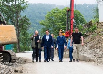 Копайгородский и прокурор Сочи проинспектировали две строящиеся школы