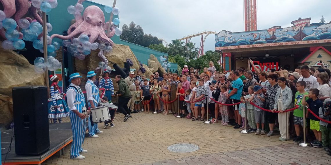 Сочи Парк представляет нового маскота сказочной вселенной