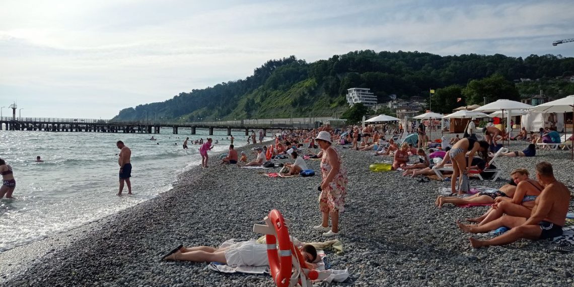 В Сочи открылись почти все 170 пляжей