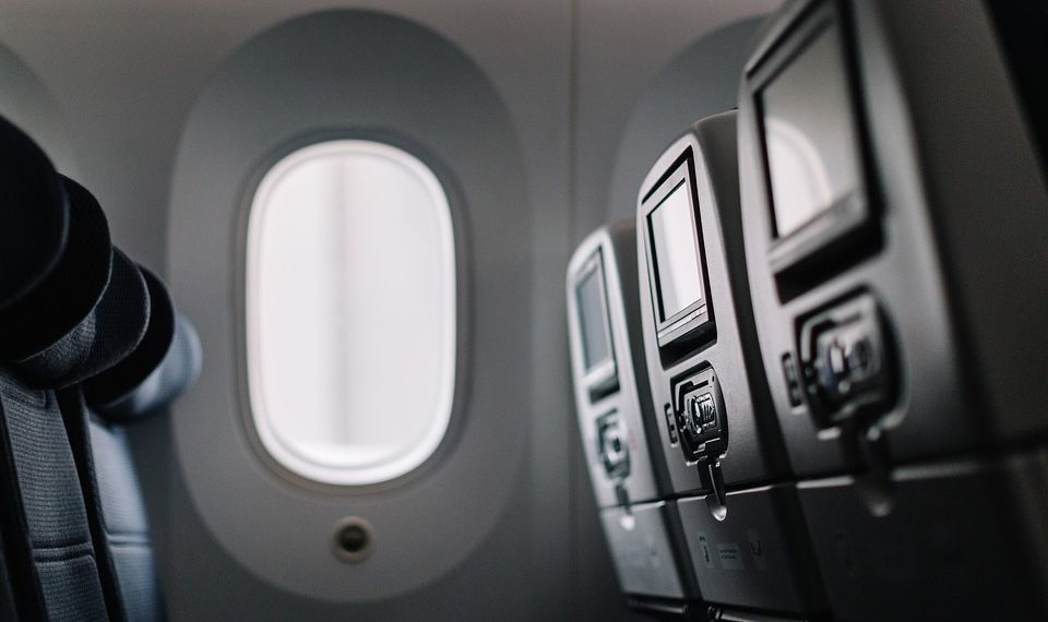 В аэропорту Сочи умер 51-летний пассажир самолета Boeing, прилетевшего из Екатеринбурга