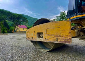 В сочинской Волковке благоустраивают стадион школы № 81