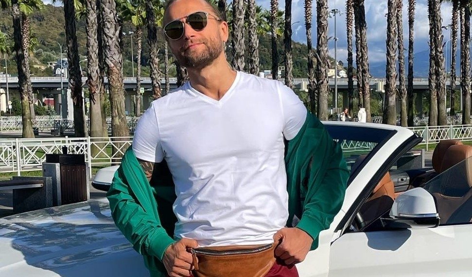 «Состав не знаю, но помогает от всего»: мать Лютого, обвиняемого в убийстве сына в Сочи, продает его травы