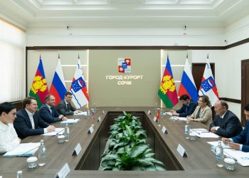 Копайгородский встретился с делегацией из Киргизии