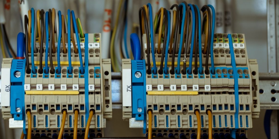 Узнали, где будут отключать свет в Сочи 2 июня 2023 года