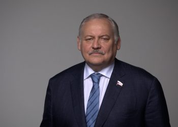 Константин Затулин продолжает заниматься вопросом бездействия управляющей компании в Сочи