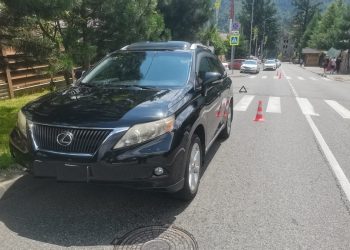 В Сочи водитель Lexus без прав сбил 7-летнюю девочку