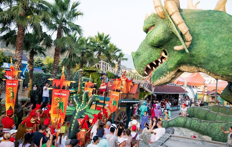 Именины Змея Горыныча в Сочи Парке будут отмечать три дня