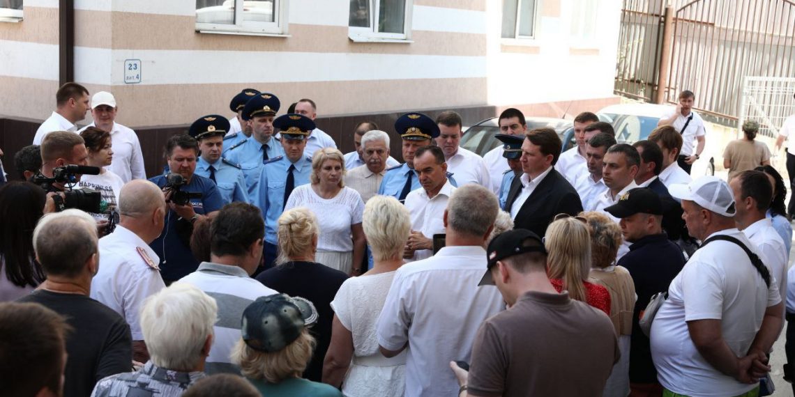 Кондратьев: в Сочи застройщики, обходящие мораторий, используют жителей как живой щит