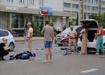 На Кубани женщина на Audi сбила мотоциклиста