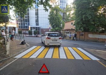 В Сочи иномарка на «зебре» сбила 15-летнюю девочку