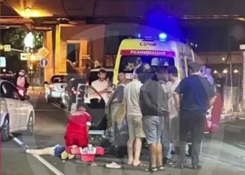 В Сочи таксист насмерть сбил девушку на самокате