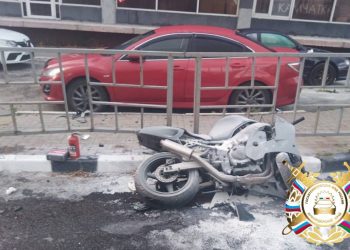 В ДТП с мотоциклом в Новороссийске пострадали два человека