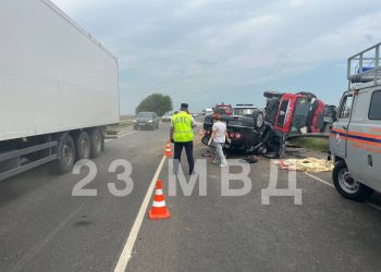 В ДТП на Кубани погибли двое взрослых и двое детей