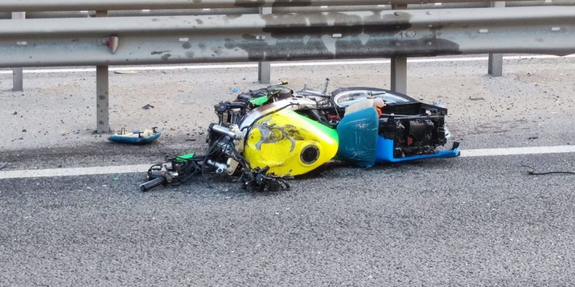 В Краснодаре мотоциклист врезался в «Газель» и погиб