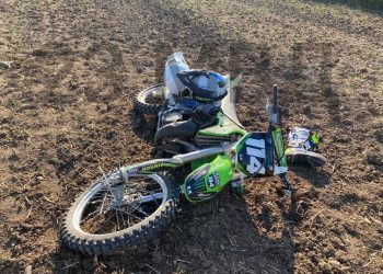 На Кубани водитель «Нивы» сбил подростка на питбайке и скрылся