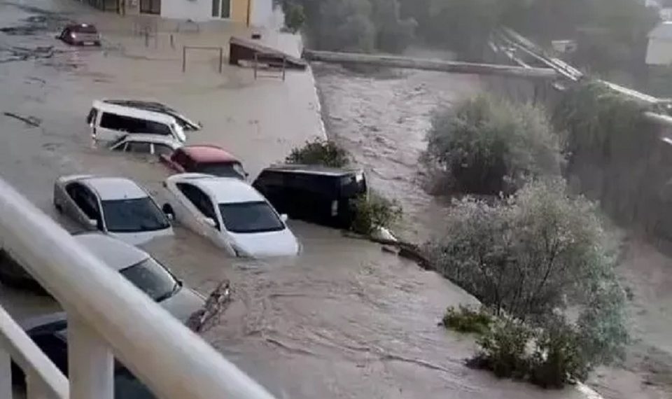 В результате стихии в Туапсинском районе погибли два человека