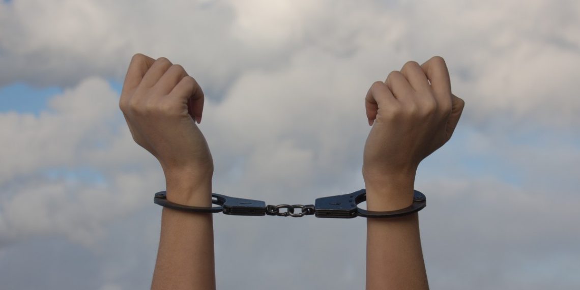 Женщину, ходившую голой в Краснодаре, могут арестовать на 15 суток