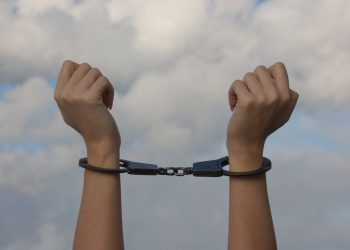 Женщину, ходившую голой в Краснодаре, могут арестовать на 15 суток