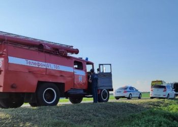 В МЧС сообщили о третьем погибшем в ДТП с автобусом на Кубани