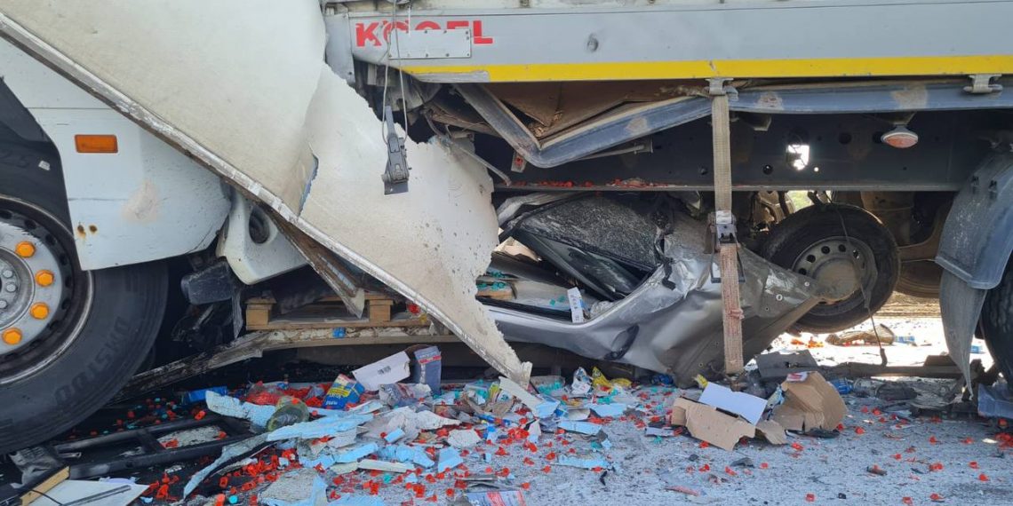 В Каневском районе Краснодарского края в ДТП погиб водитель Ford Transit