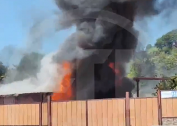 В Сочи произошел пожар в частном доме на улице Костромской