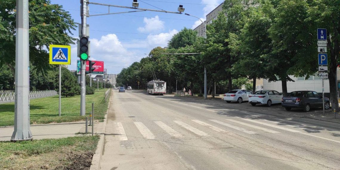 На месте провала на Тургенева в Краснодаре уложили асфальт
