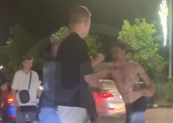 В Сочи женщина спасла полуголого мужчину, избиваемого тремя парнями