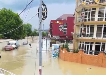 Из зоны подтопления в Туапсинском районе спасли 48 человек