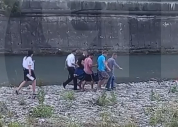 Упал, очнулся в больнице: мужчину эвакуировали из реки в Сочи