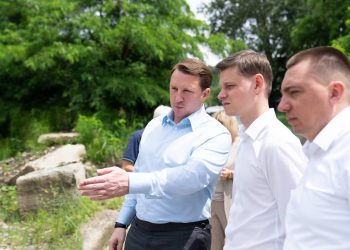 Копайгородский осмотрел Хлудовский ручей в районе переулка Виноградного