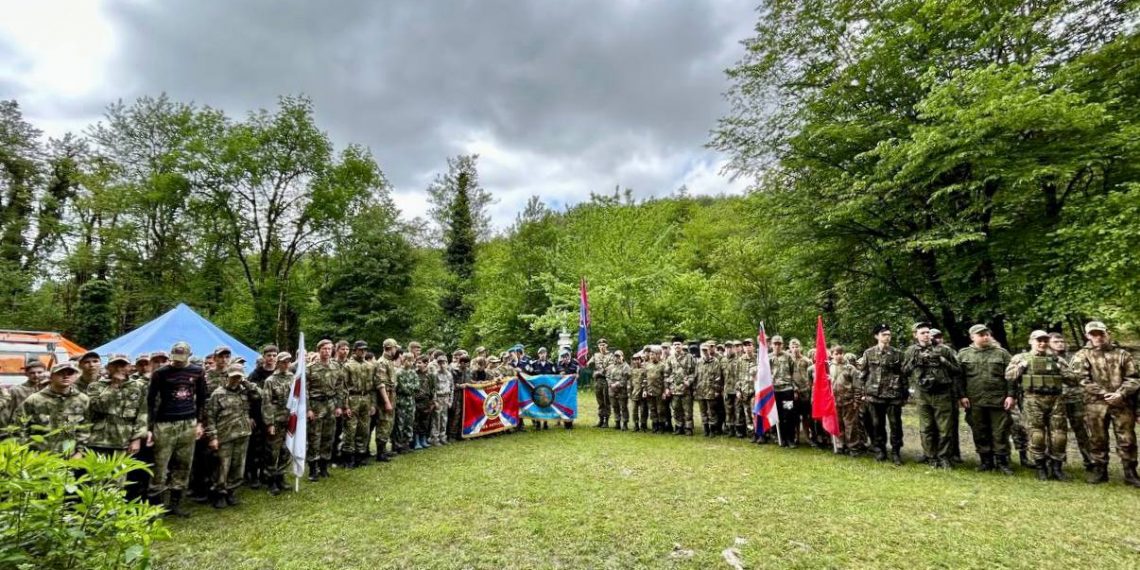Больше 2 тысяч юных сочинцев прошли военно-полевые сборы
