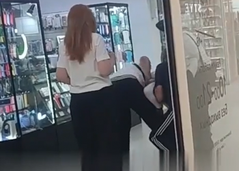 В одном из ТЦ Сочи полицейские задержали мужчину с анальной втулкой с длинным розовым хвостом