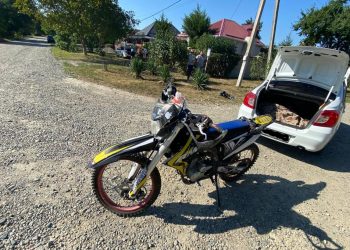 На Кубани иномарка сбила 14-летнего мотоциклиста