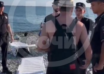 На пляже в Сириусе задержали туриста-хулигана