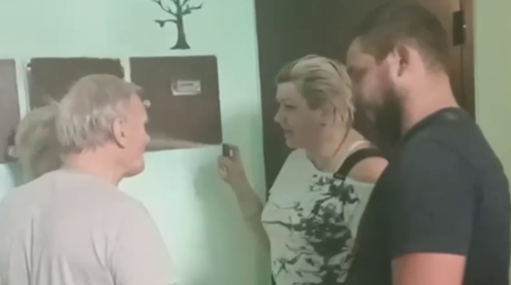 Отвертка к горлу, газ в лицо: методы работы УК в Краснодаре удивили россиян