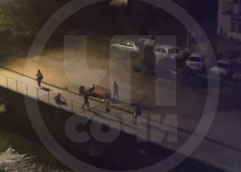 В Сочи полиция проводит проверку по факту массовой драки