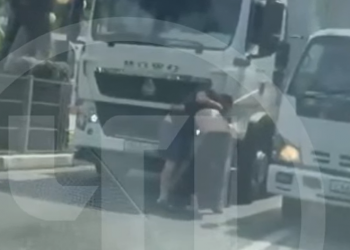 В Сочи водители грузовиков стали горячо «обниматься» прямо на дороге