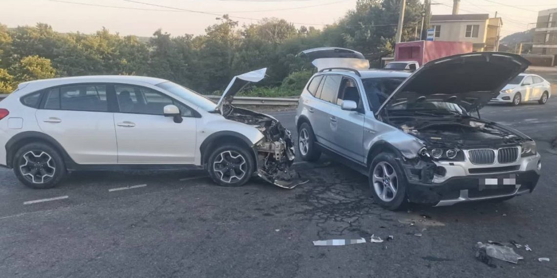 В ДТП с двумя иномарками в Сочи пострадала 9-летняя девочка