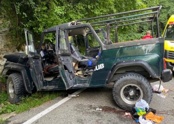 В ДТП с туристическим УАЗ в Сочи пострадали 9 человек