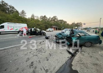 На Кубани жительница Москвы устроила ДТП с двумя погибшими
