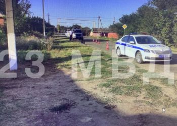 На Кубани водитель насмерть сбил 12-летнюю девочку и скрылся