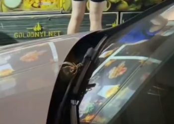 Из-за неправильной парковки в Краснодаре мужчина положил на капот гранату