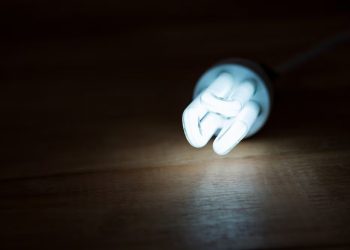 Еще четыре улицы остались без света в Краснодаре из-за энергоаварии